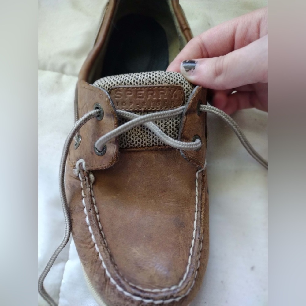 Classic brown leather sperry shoe size w8